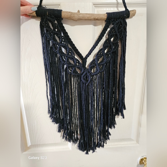Small Navy Blue Open Diamond V Macrame Wall Hanging - Picture 1 of 1